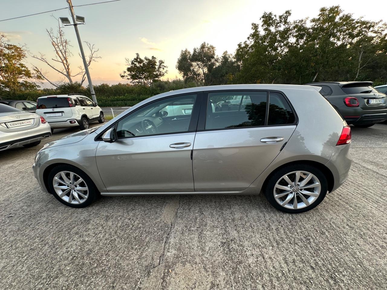 Volkswagen Golf 1.6 TDI 5p. Highline BlueMotion Technology
