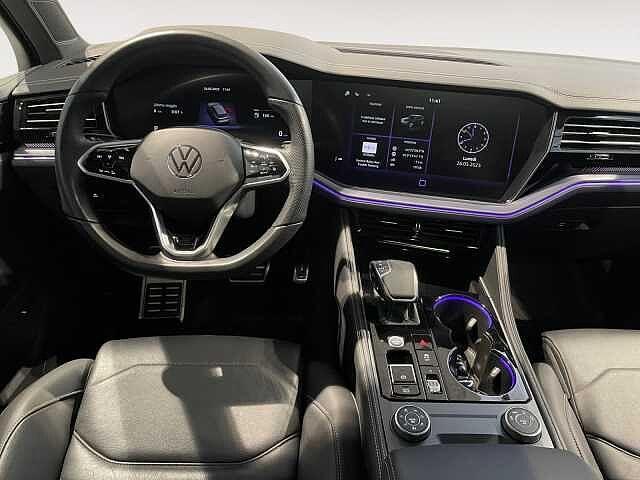 Volkswagen Touareg 3ª serie 3.0TDI V6 231CV R-Line - TECH PACK