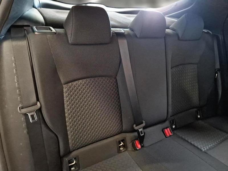 TOYOTA C-HR 1.8H 98CV E-CVT Business