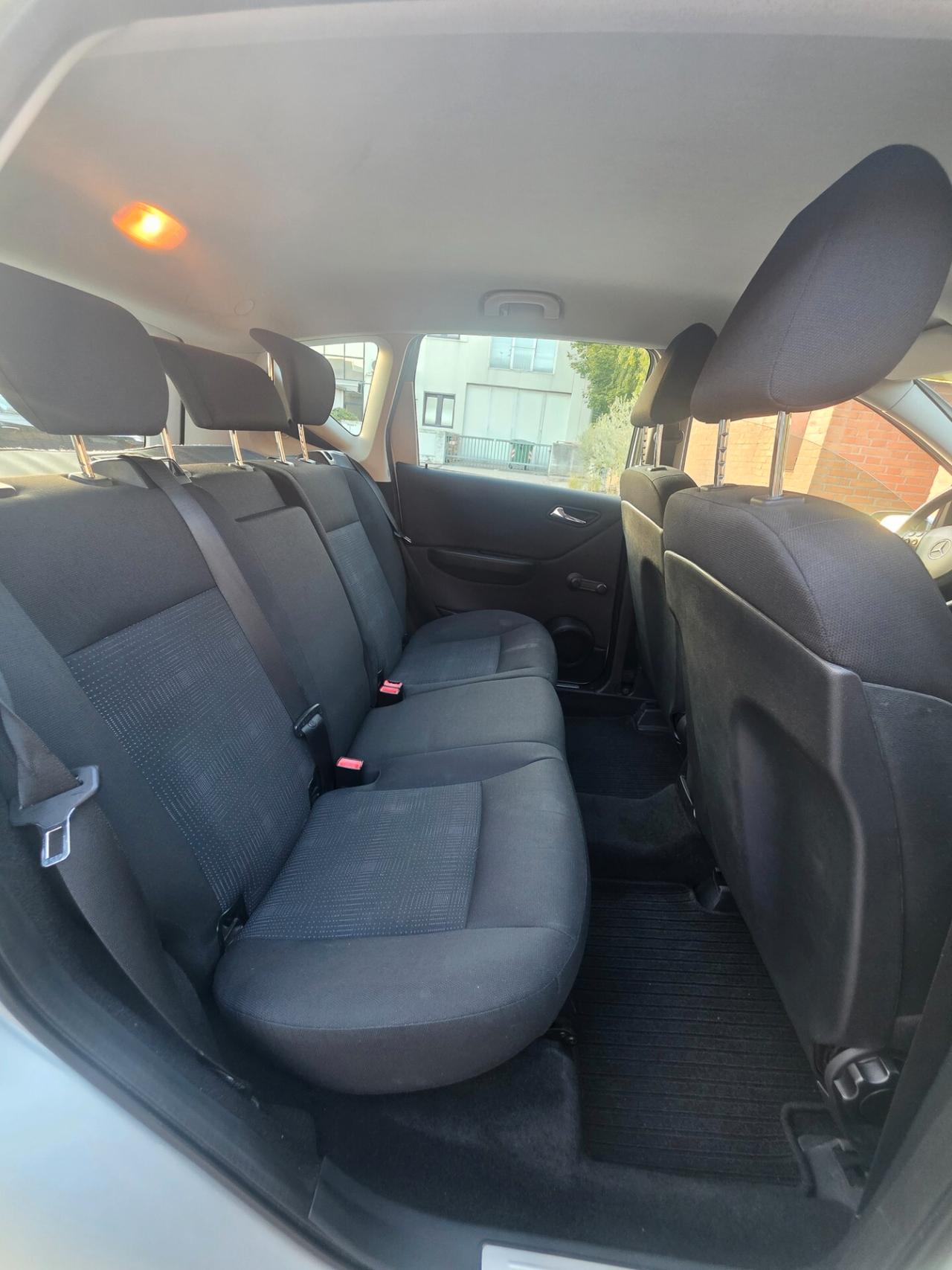 Mercedes-benz a Special Edition Sport neopatentati benzină
