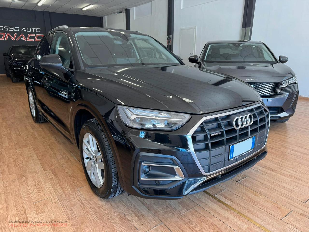 Audi Q5 2.0 TDI 204 CV S tronic Business 2022