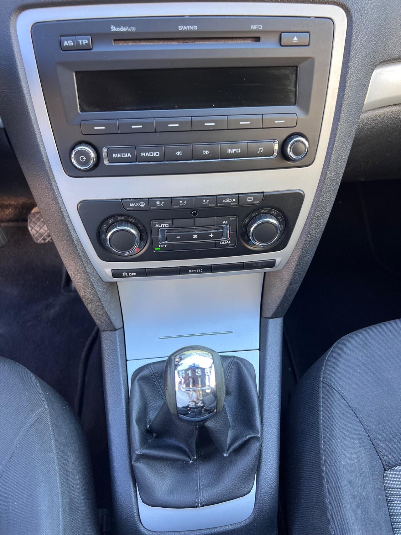 Skoda Octavia 1.6 TDI CR F.AP. Wagon Ambition