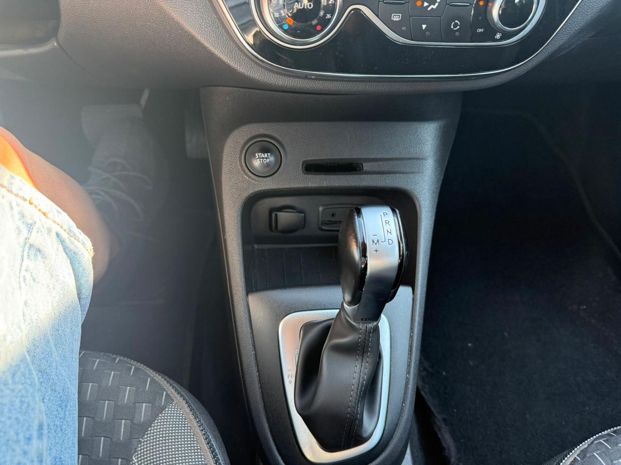 Renault Captur dCi 8V 110 CV Start&Stop Energy Initiale Paris