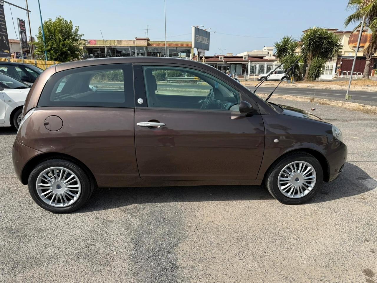 LANCIA YPSILON 1.4BENZ-GPL 77CV 114MILAKM