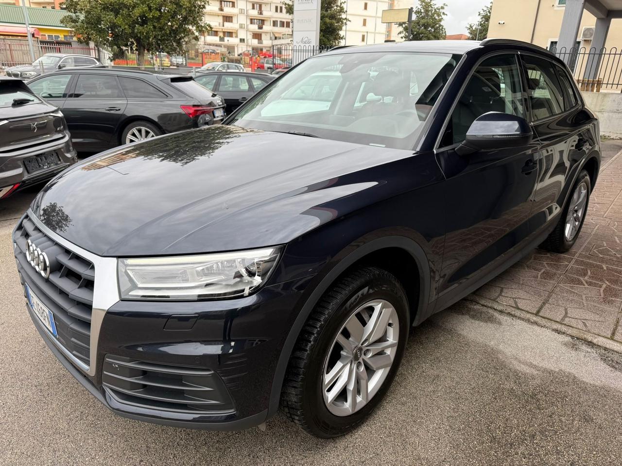 Audi Q5 35 TDI quattro S tronic Business Design