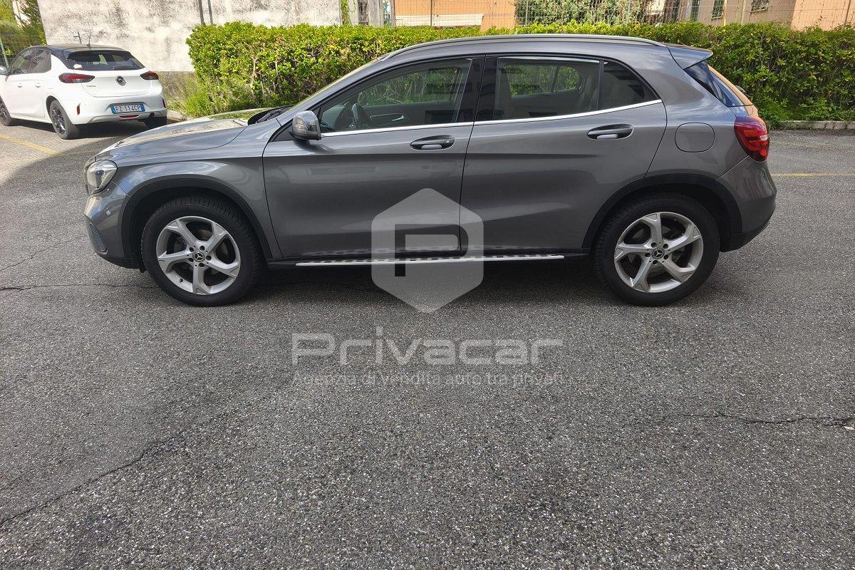 MERCEDES GLA 220 d Automatic 4Matic Premium