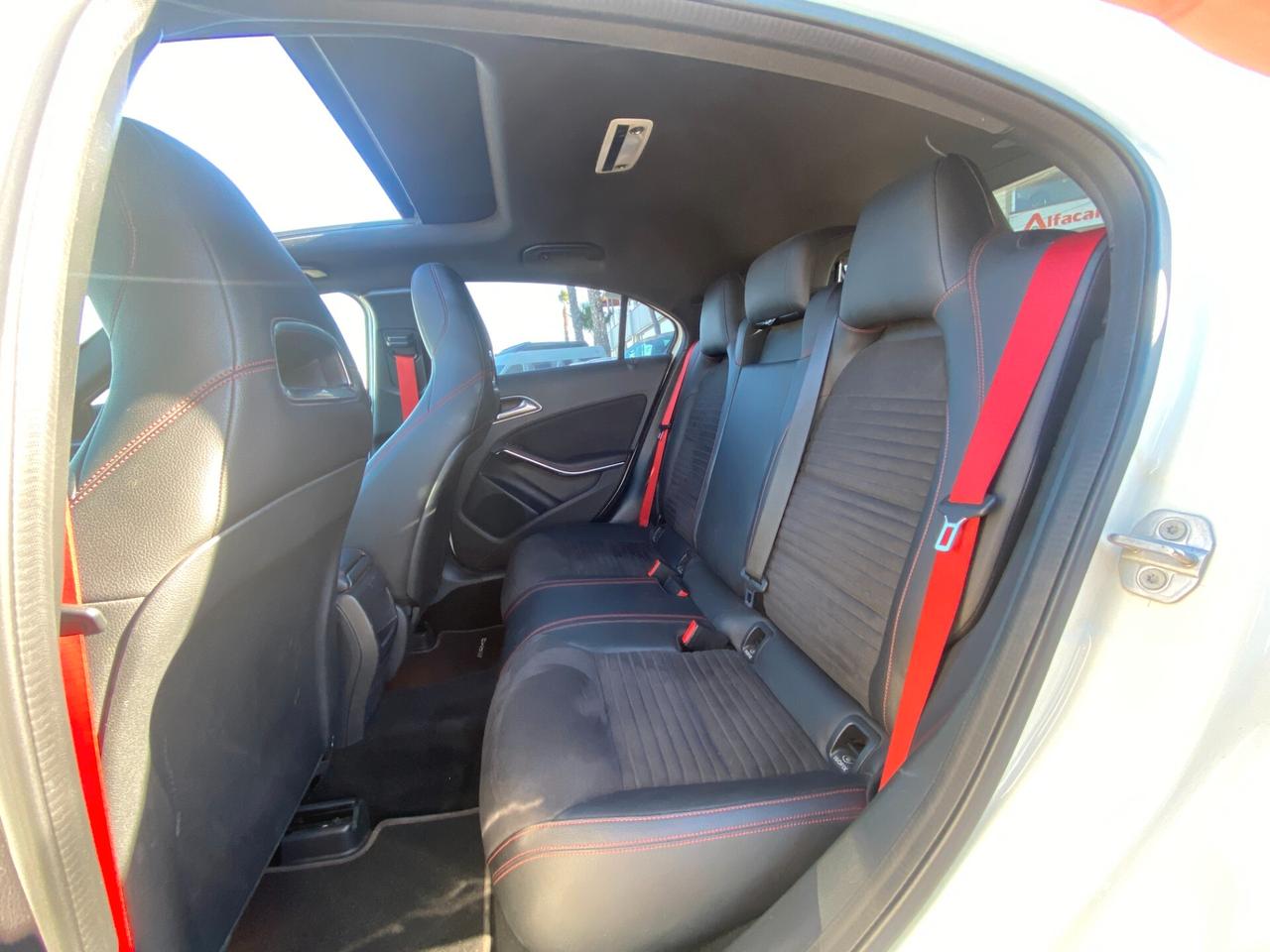 Mercedes-Benz A 45 AMG 4matic 381cv auto