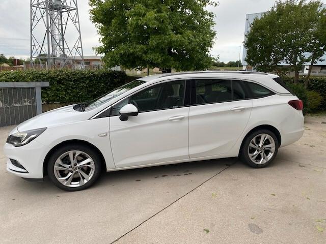 Opel Astra 1.6 CDTi 136CV aut. Sports Tourer Innovation