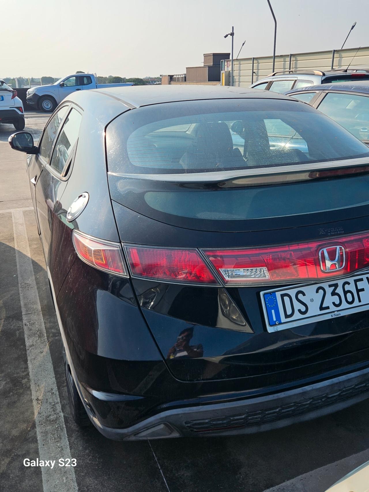 Honda Civic 1.4 i-DSi 5p. Comfort LE