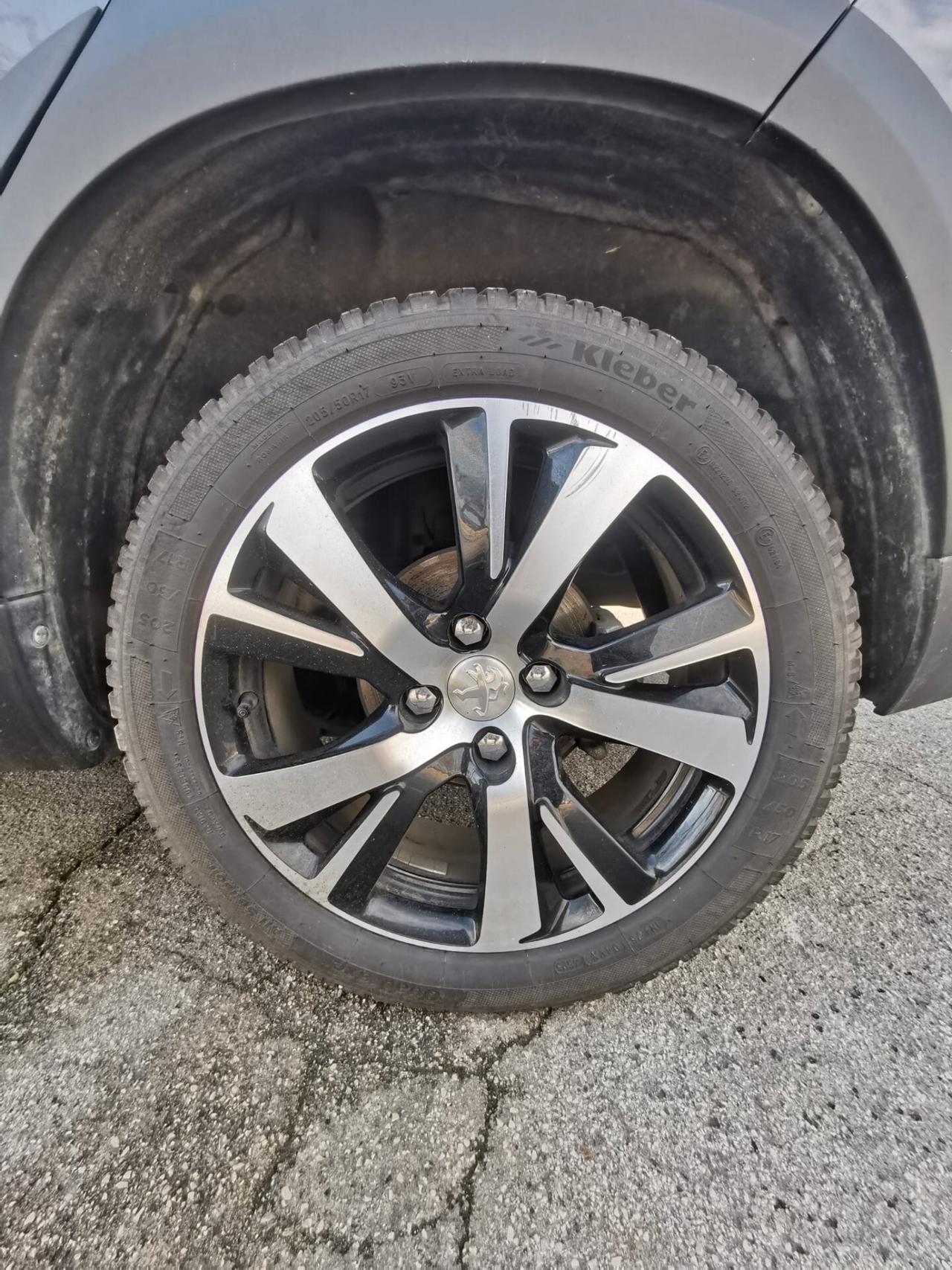 Peugeot 2008 PureTech Turbo 110 EAT6 Allure 2017