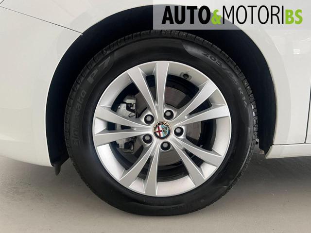 ALFA ROMEO Giulietta 1.6 JTDm-2 105 CV Distinctive