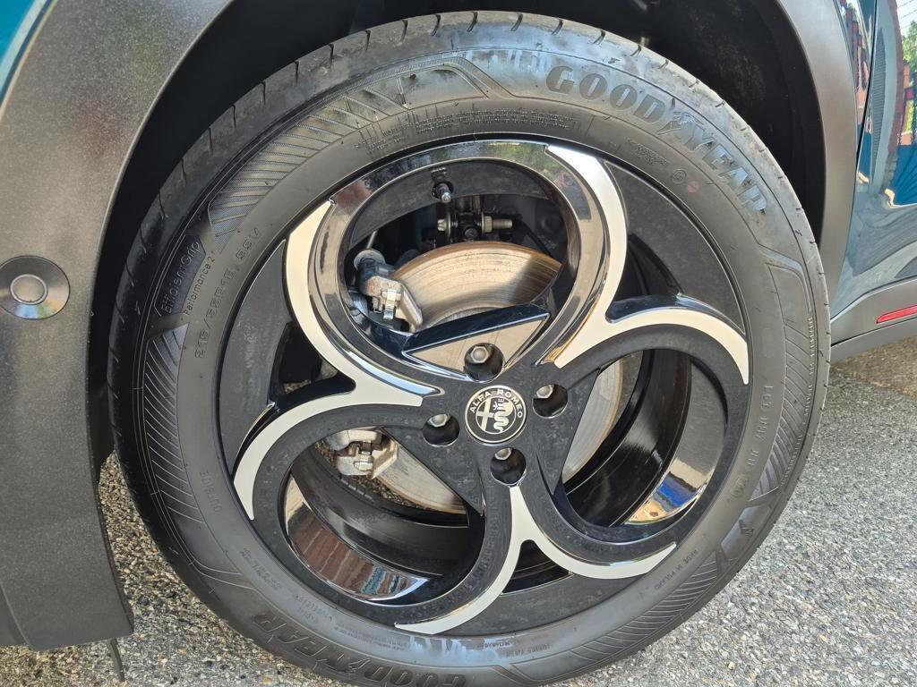 Alfa Romeo Junior 1.2 136 CV Hybrid eDCT6 Speciale