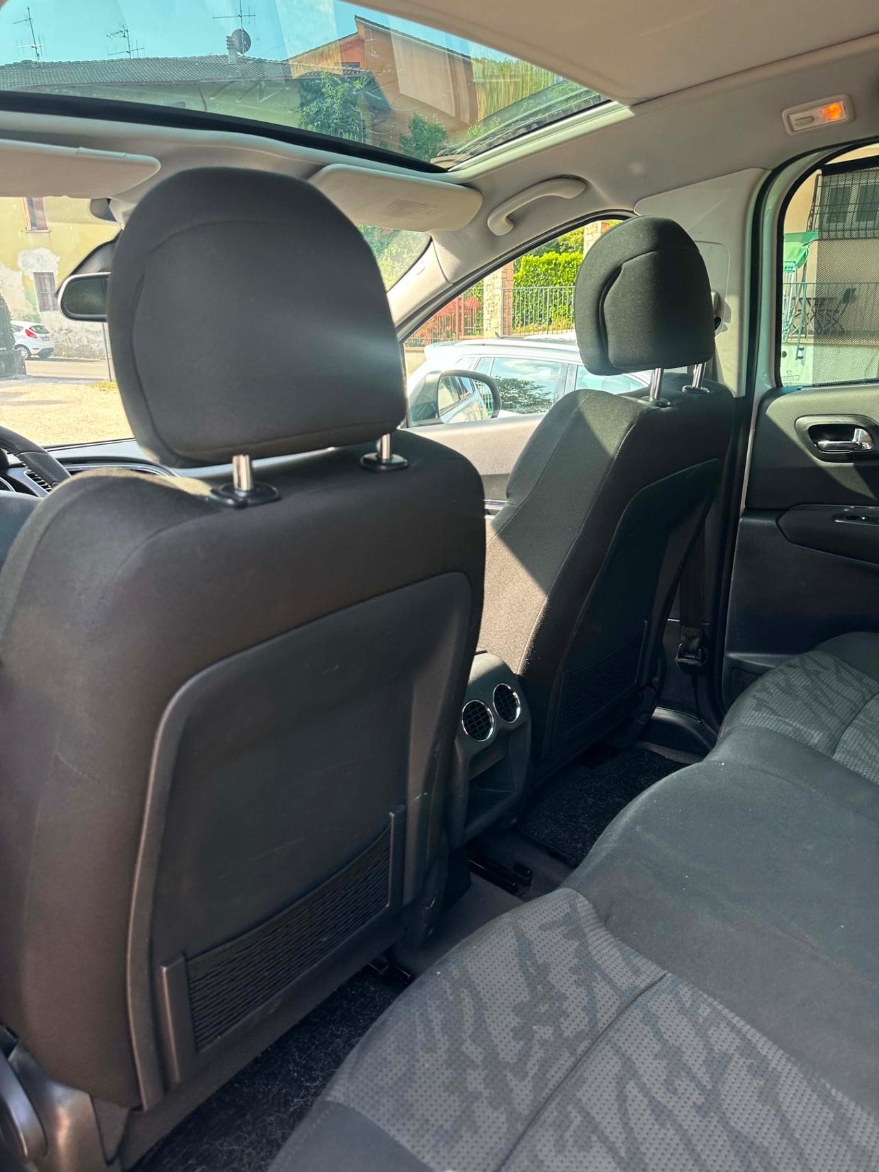 Peugeot 3008 1.6 HDi 112CV ALLURE KMCERT UNICOPR