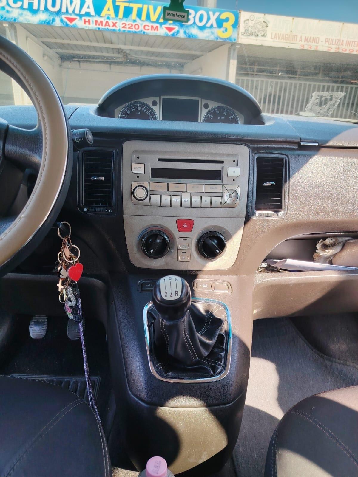 Lancia MUSA 1.3 Multijet 16V Platino