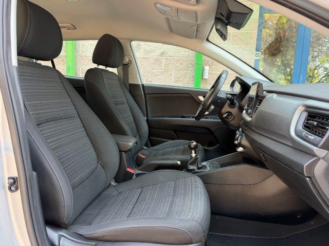 KIA Stonic 1.2 DPI 84CV UNIPROPRIETARIO RETROCAMERA