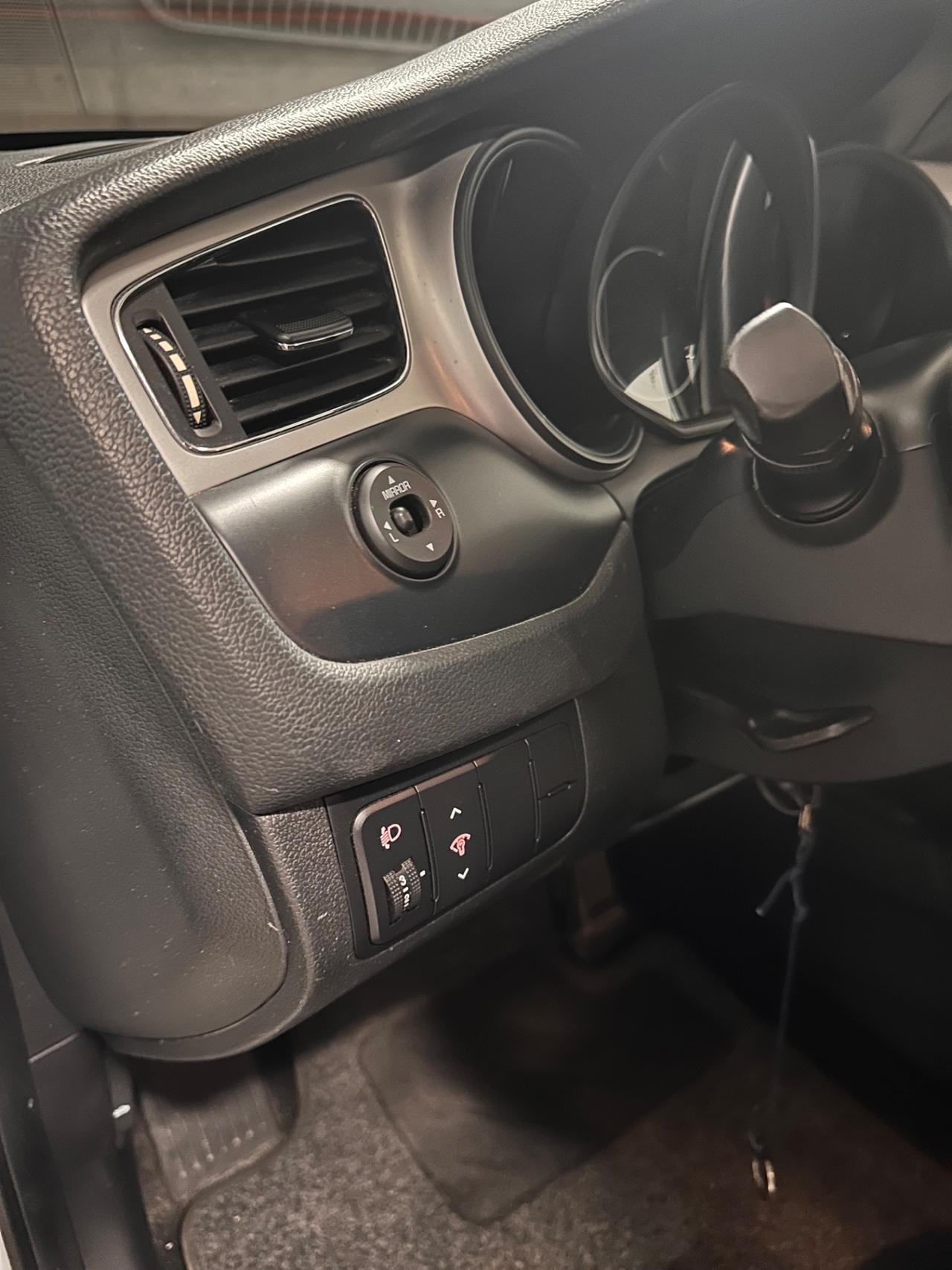 Kia Ceed cee'd 1.4 GPL 5 2013