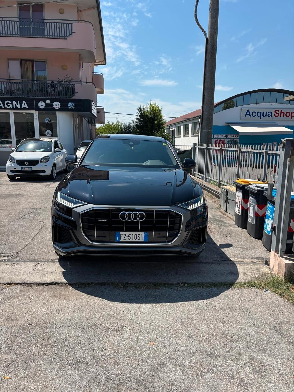 Audi Q8 50 TDI 286 CV quattro tiptronic Sport NESSUN VINCOLO