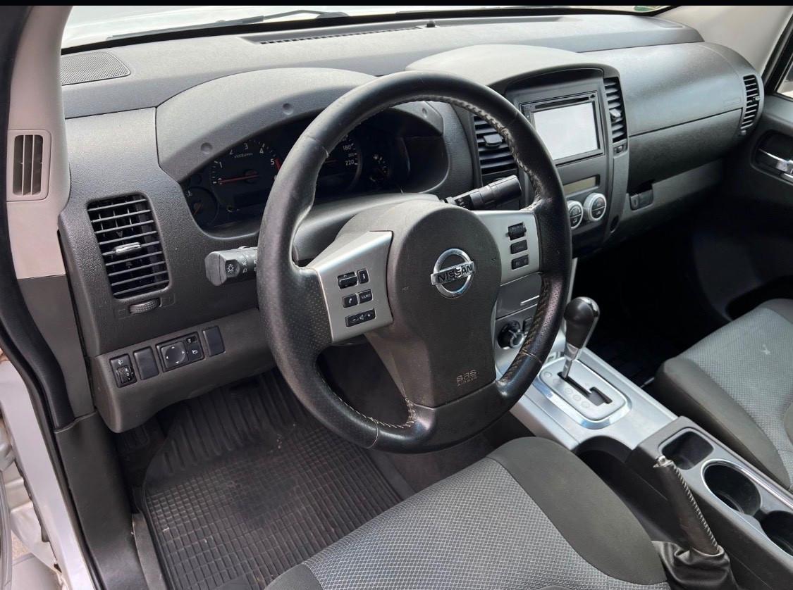 Nissan Navara 2.5 dCi Aut. 190CV 4 porte Double Cab LE Plus