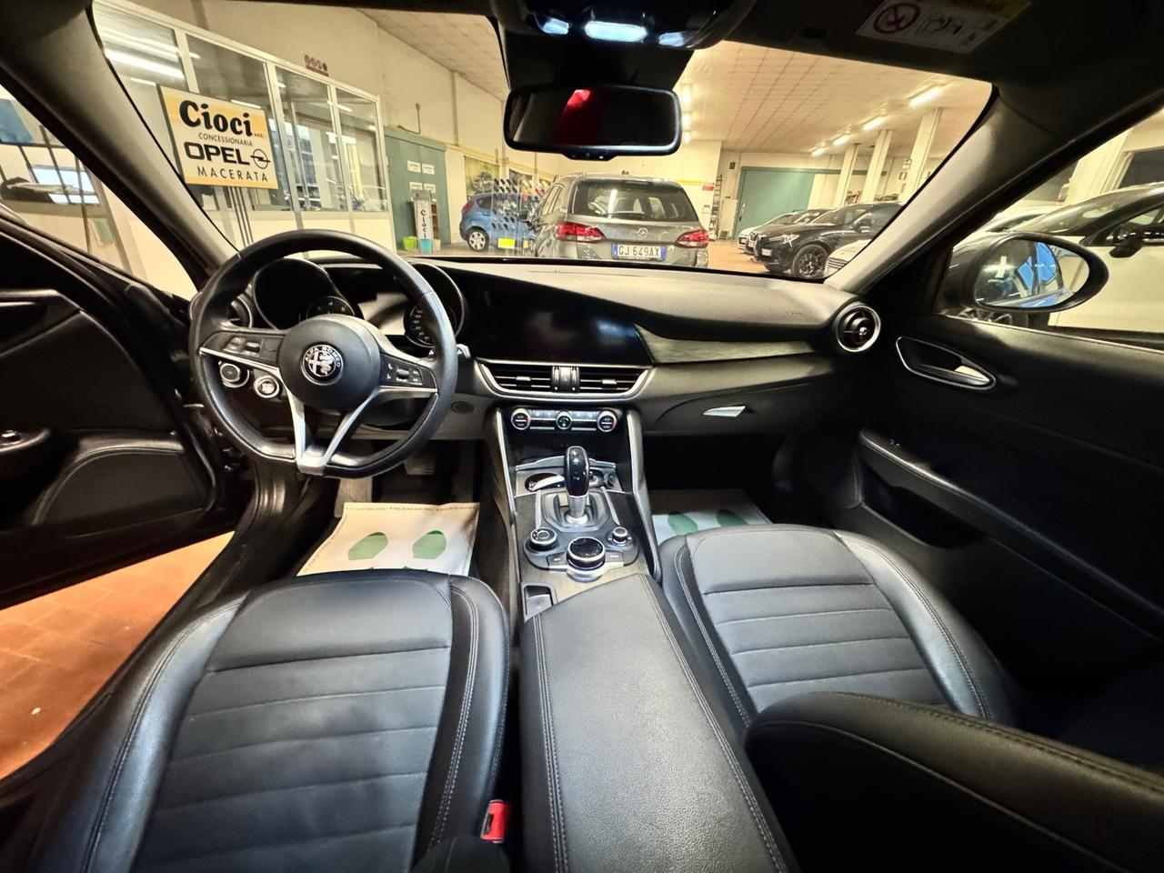 Alfa Romeo Giulia 2.2 Turbodiesel 180 CV AT8 AWD Q4 Super