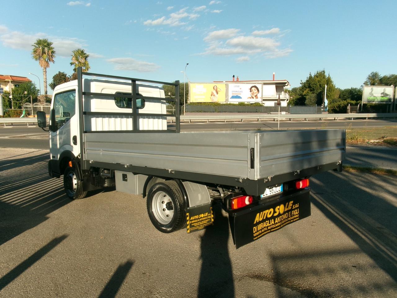 Nissan Cabstar 35-12 EURO 5 2.5 120CV CASSONE FISSO CORTO DA 3.25 METRI