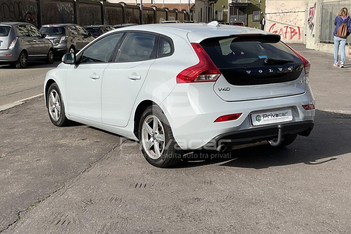 VOLVO V40 T2 Kinetic