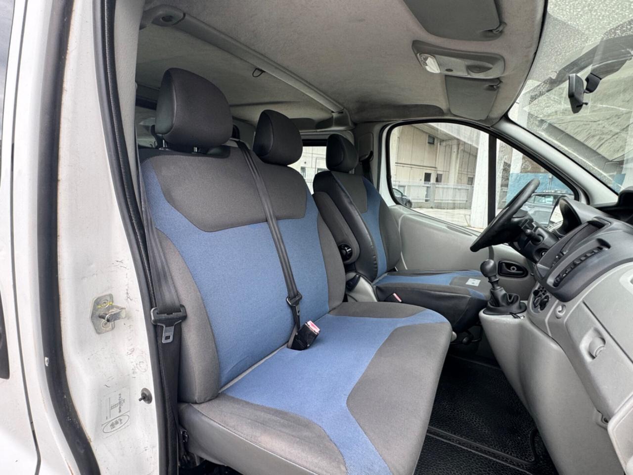 Renault Trafic 2.0 dCi 115CV 6POSTI 2012