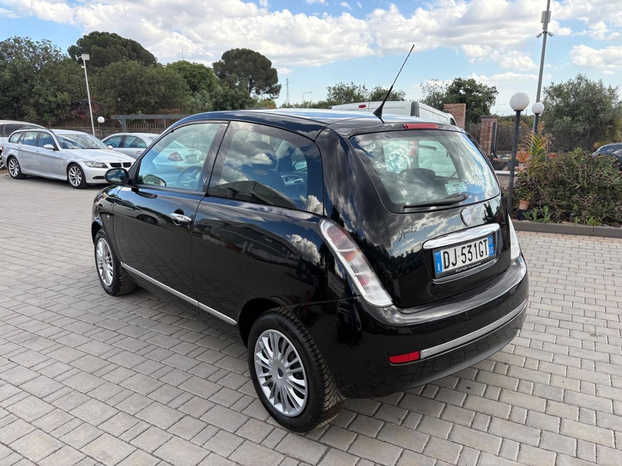 Lancia Ypsilon 1.2 Oro Neopatentati