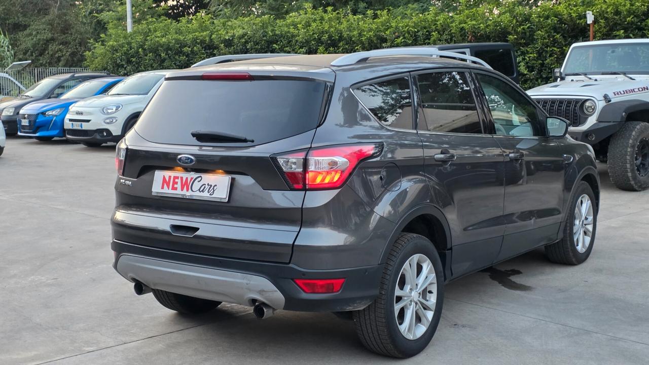 Ford Kuga 1.5 TDCI 120 CV S&S 2WD Powershift Edition