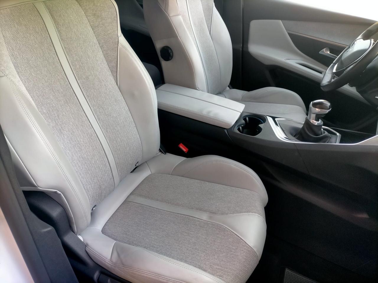 Peugeot 3008 BlueHDi 130 S&S Allure
