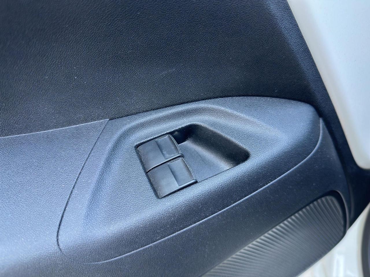 Toyota Aygo 5p 1.0 x-play my15