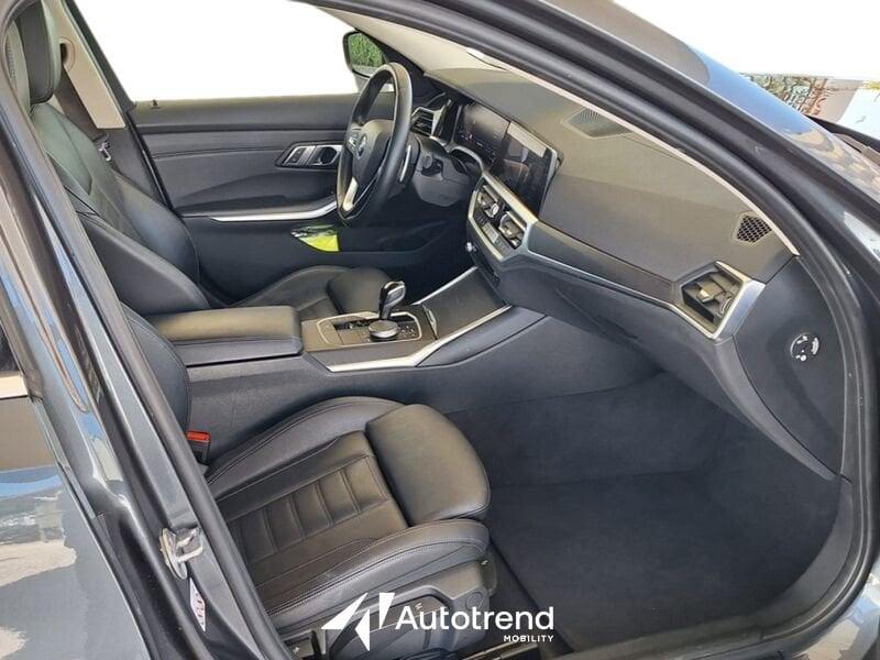 BMW Serie 3 Touring 320d 190 CV Automatica 48V Mild Hybrid Luxury