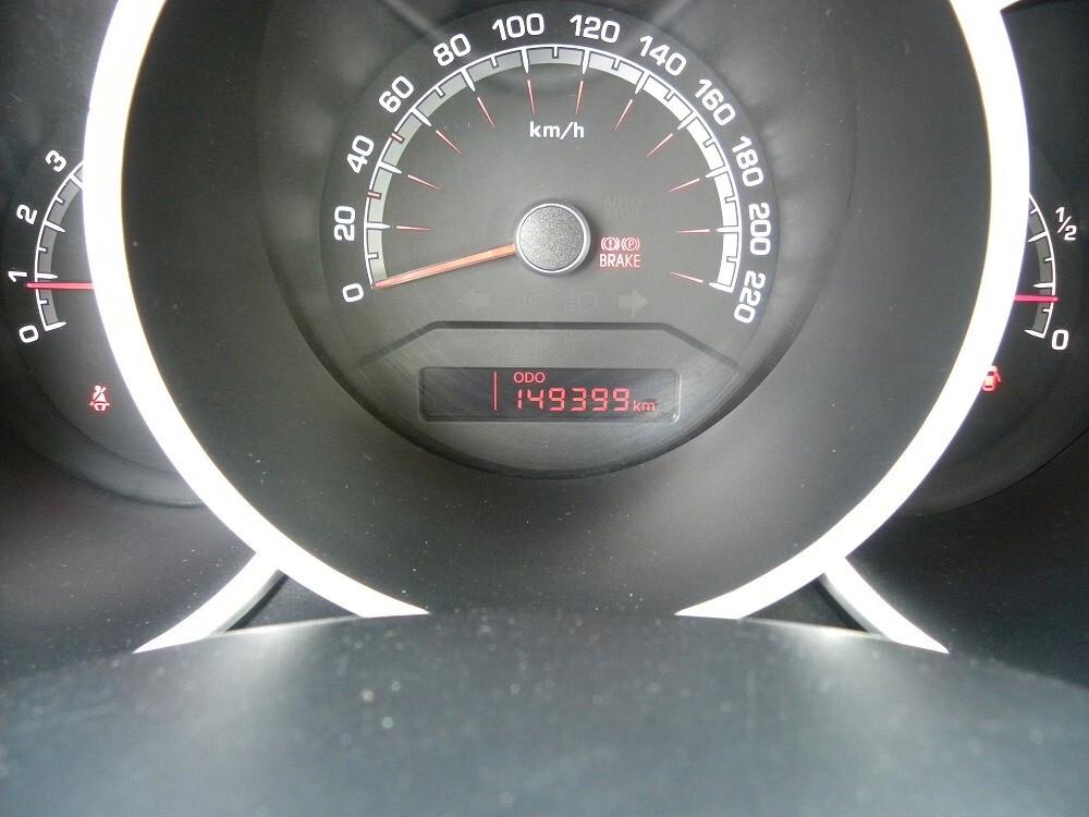 Kia Venga 1.4 CRDi 90CV Cool TETTO PANORAMICO CLIMATRONIC CRUISE MULTIFUNZIONE