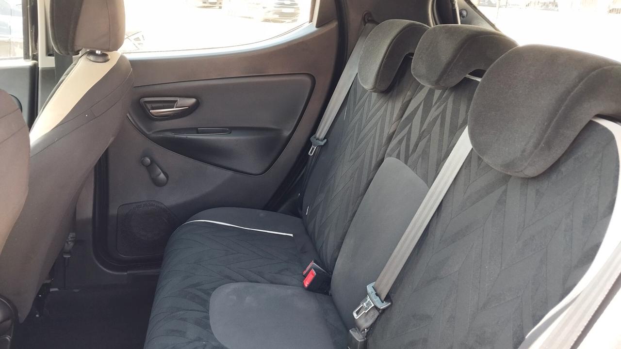 LANCIA YPSILON 1.2 BENZINA