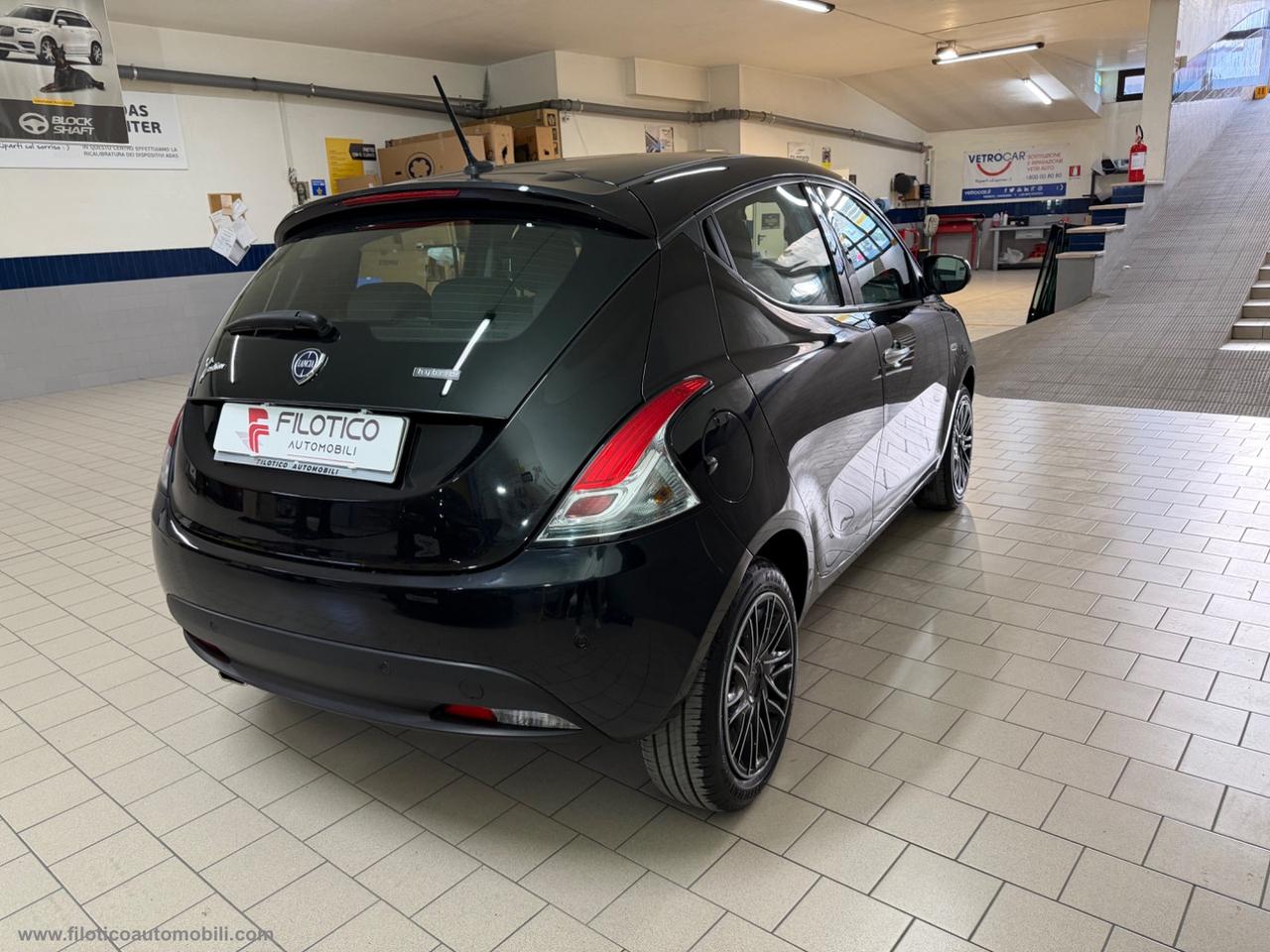 LANCIA Ypsilon 1.0 FireFly 5p.S&S Hybryd Gold NEW GOLD - MOTORE IBRIDO
