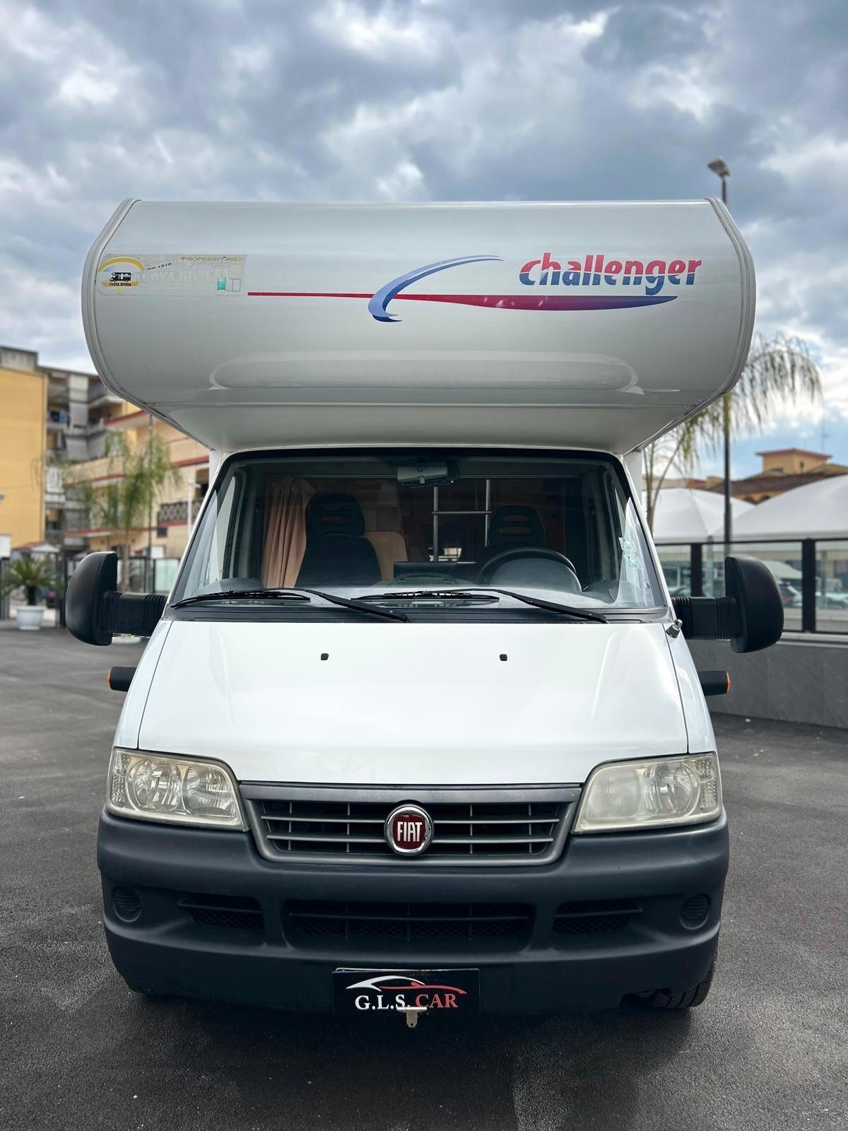 Challenger 2.8 JTD Mansardato