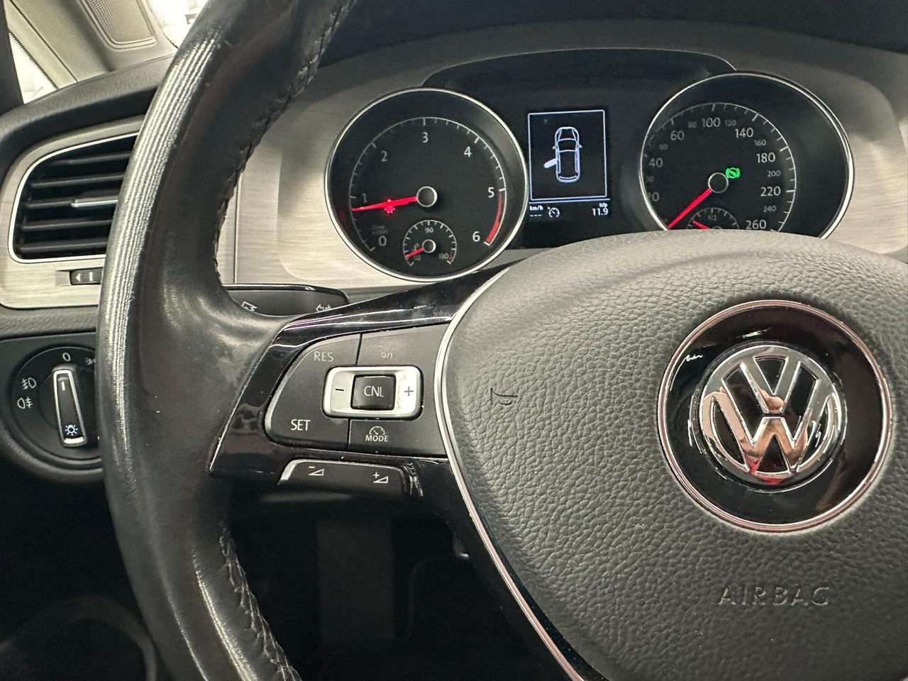 Volkswagen Golf 5p 1.6 110cv - AUTOMATICO-KM CERTIFICATI-PERMUTE