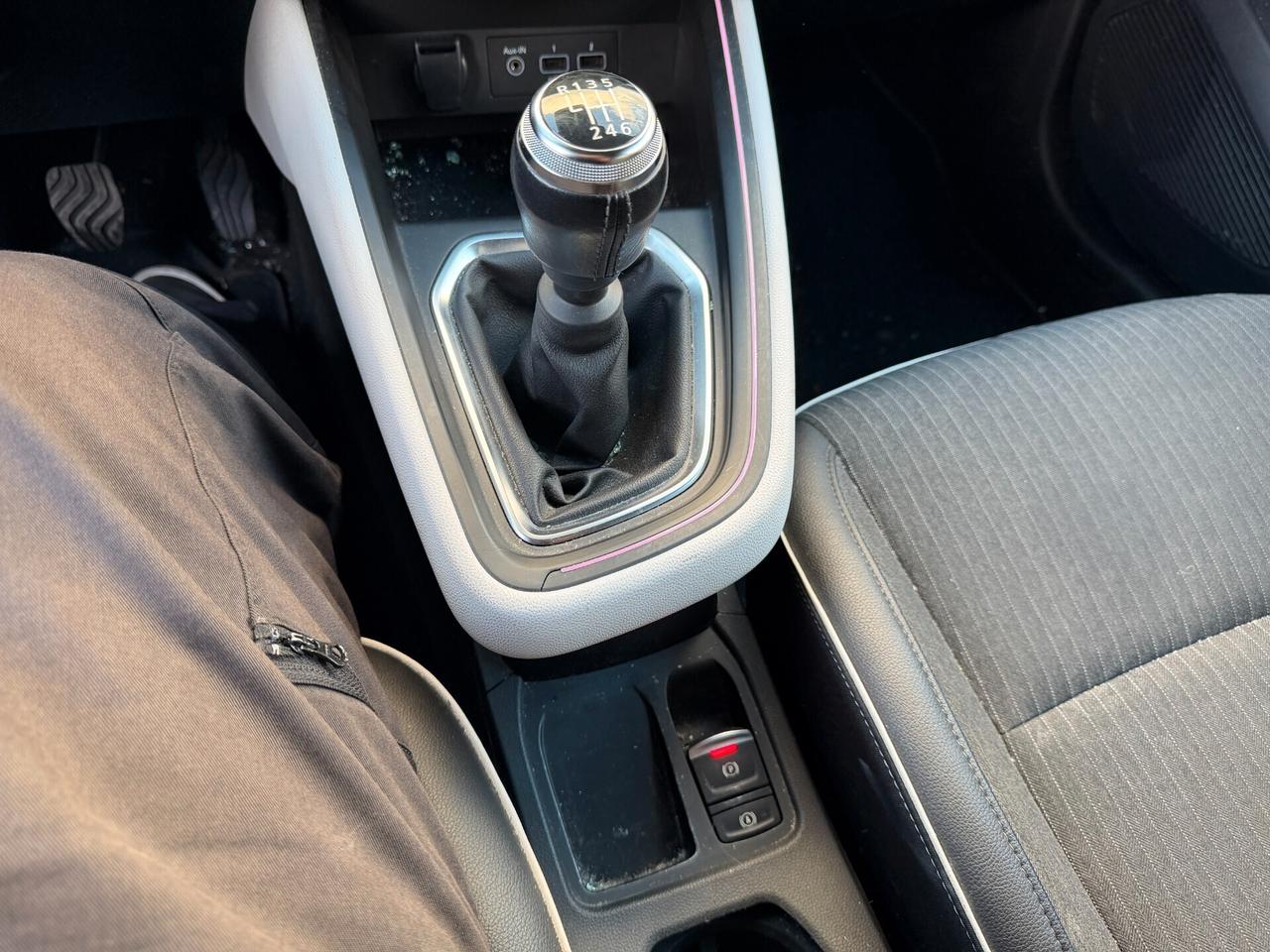 RENAULT CLIO 2023 1.0 BENZINA/GPL 101 CV *SINISTRATA