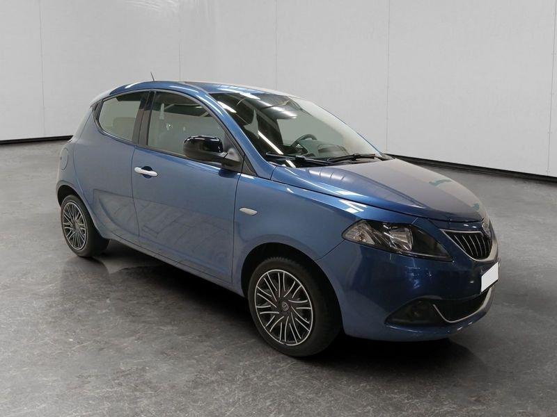 Lancia Ypsilon 1.0 firefly hybrid Silver Plus s&s 70cv