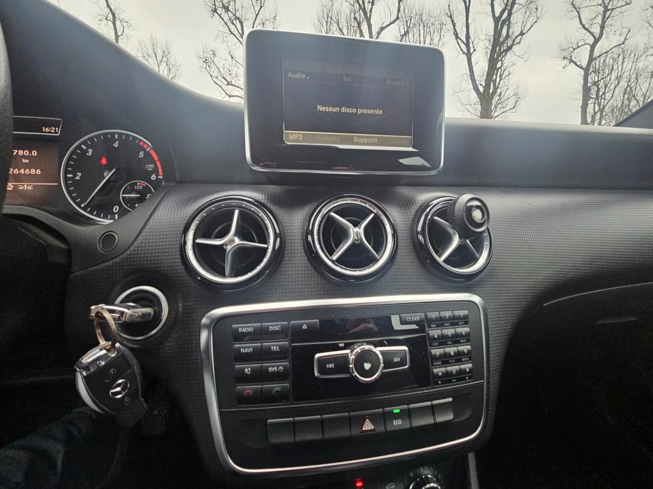 Mercedes-benz A 180 CDI Executive neo patentati