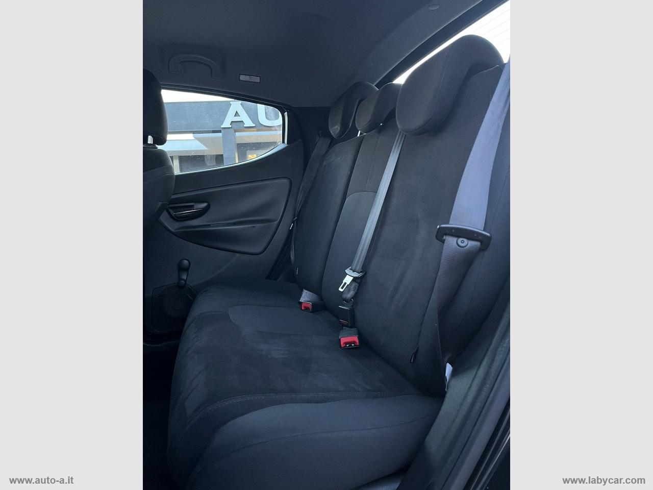 LANCIA Ypsilon 1.2 69 CV 5p. S&S Silver