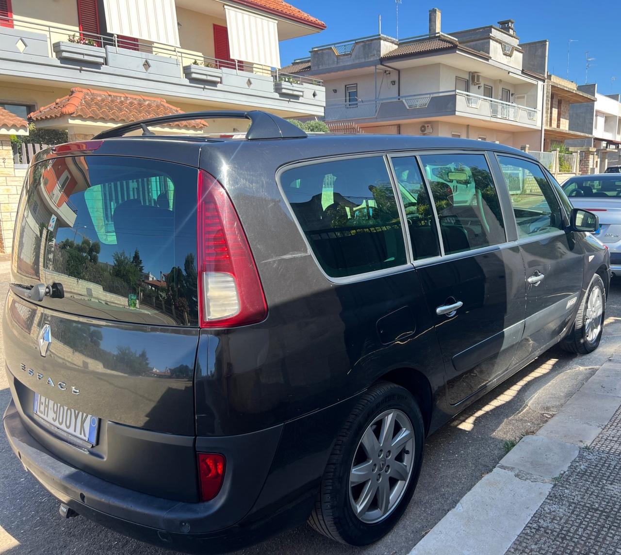 Renault Espace Grand 2.0 dCi 175CV con Gangio traino