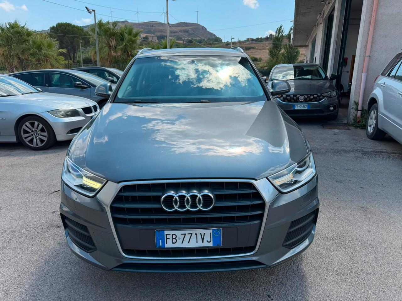 Audi Q3 2.0 TDI 150 CV Business
