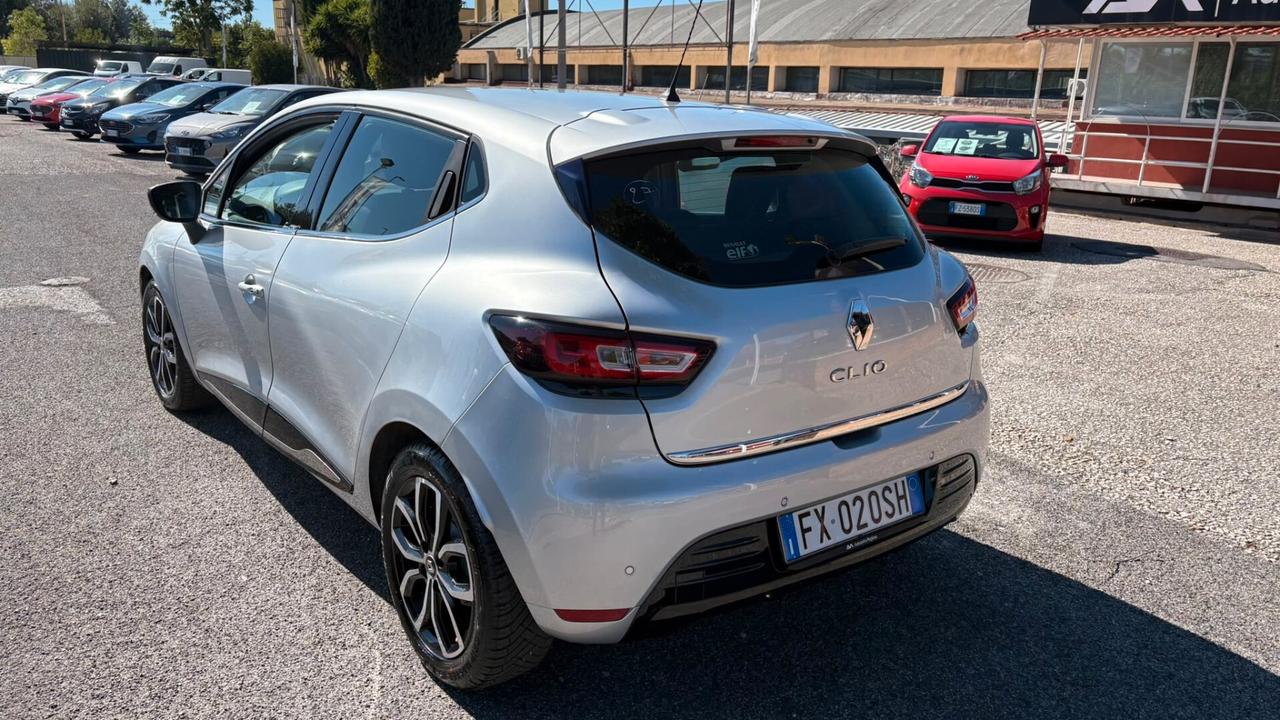 Renault Clio dCi 8V 75 CV 5 porte Moschino Intens