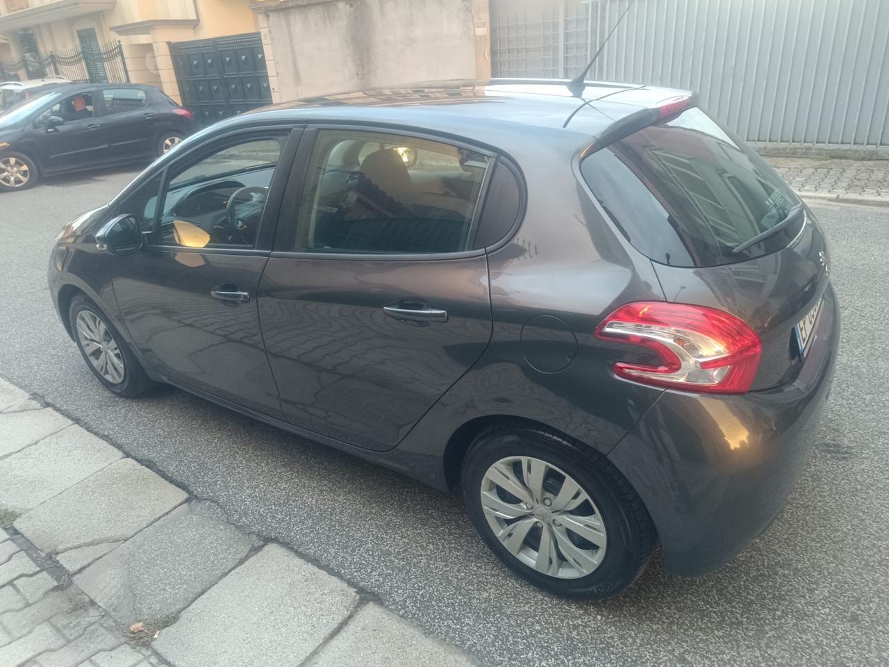 Peugeot 208 1.2 VTi 82 CV 5 porte Access