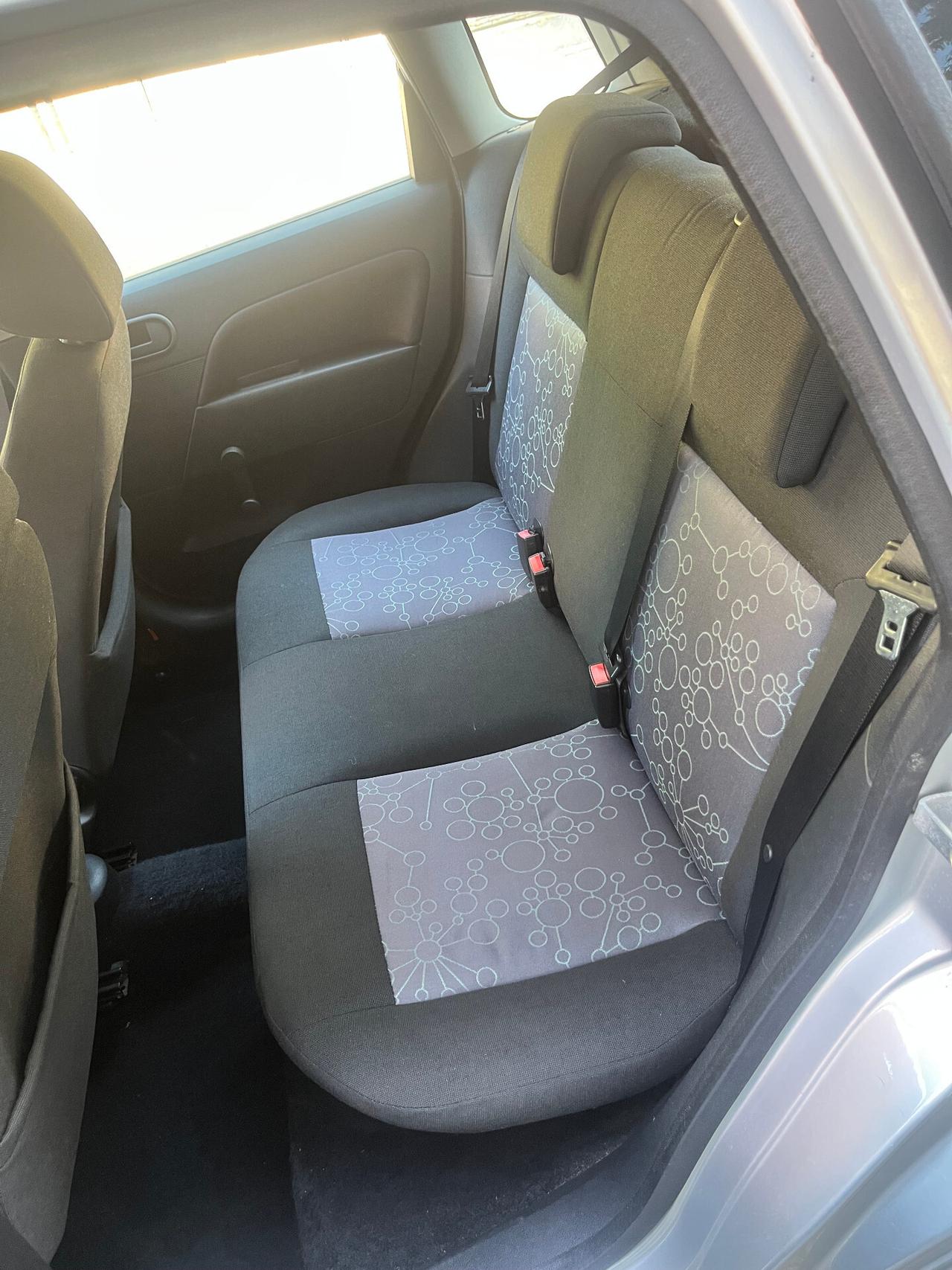 Ford Fiesta 1.2 16V 5p. Ghia