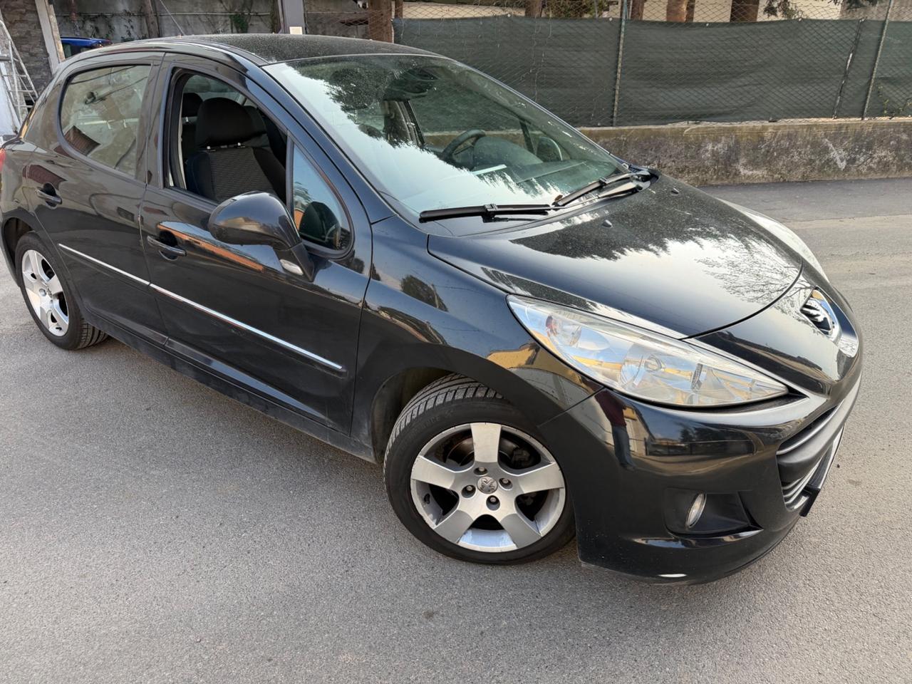 Peugeot 207 1.6 HDi 90CV 5p. XS
