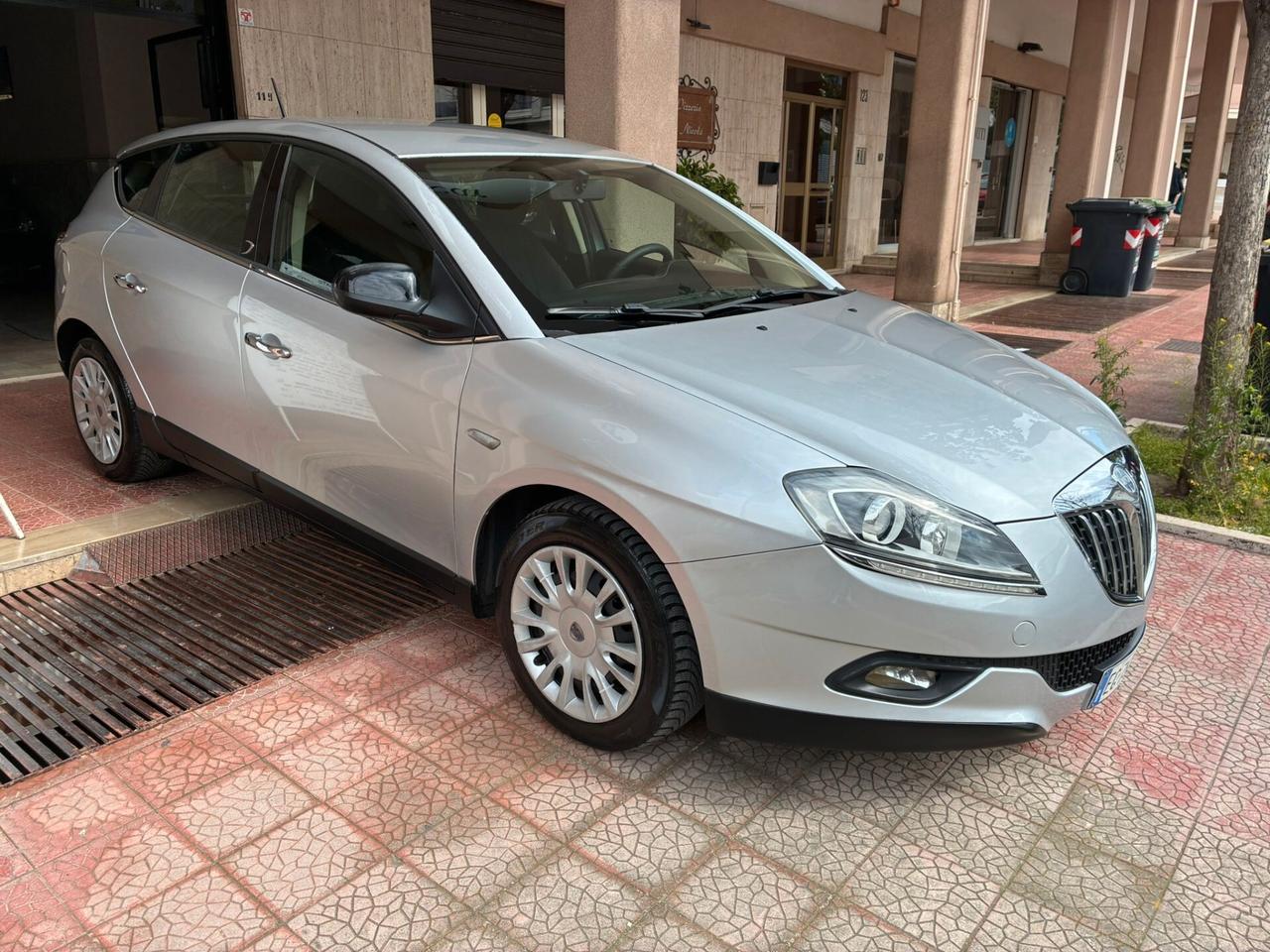 Lancia Delta 1.6 MJT 120cv perfetta-2011