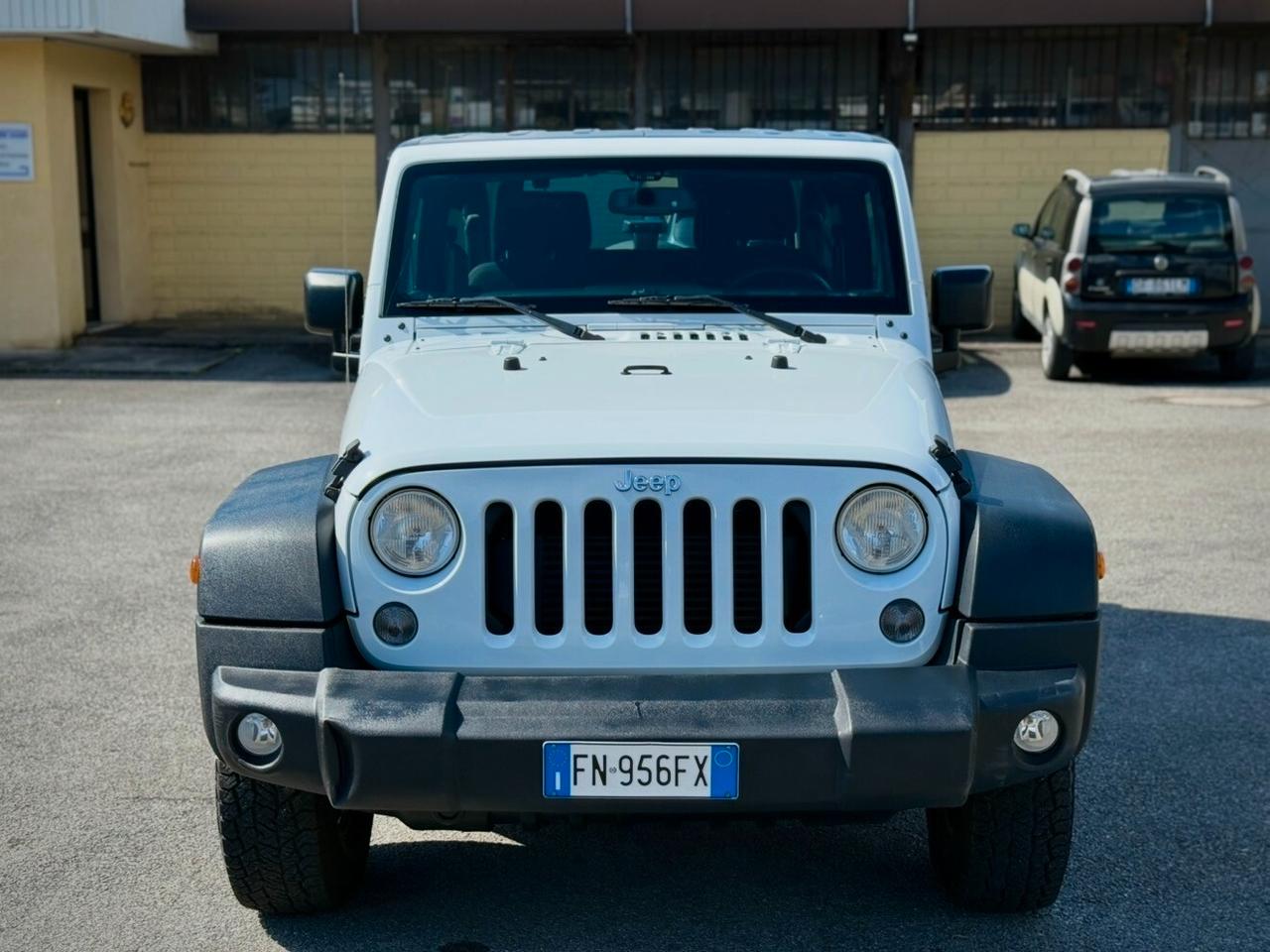 Jeep Wrangler 2.8 CRD DPF Sahara Auto