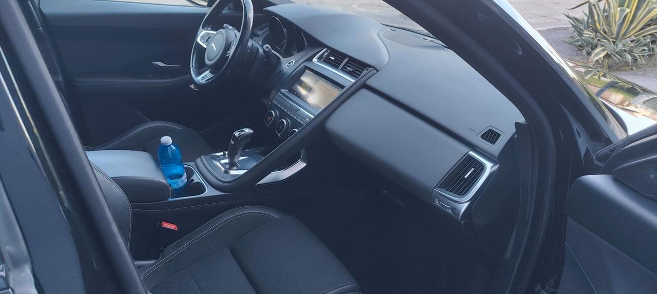 Jaguar E-Pace 2.0D 150 CV AWD aut. R-Dynamic SE