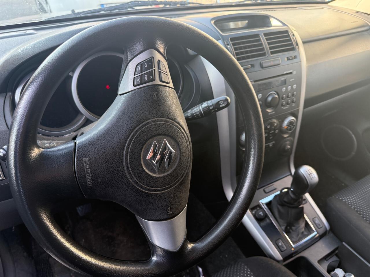 Suzuki Grand Vitara 1.9 DDiS 5 porte